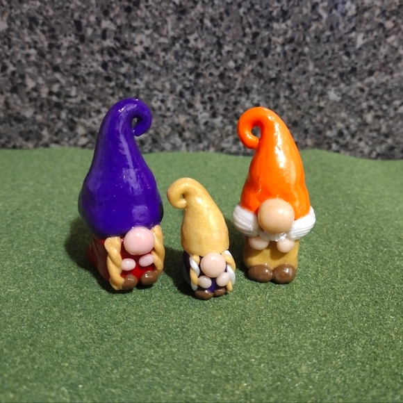 Miniature Gnome Family - Picture 1 of 8